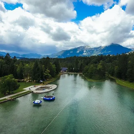 Bungalovi Camping Sobec Lodge Lesce (Upper Carniola)