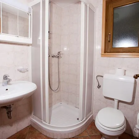Bungalovi Camping Sobec Lesce (Upper Carniola)