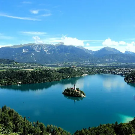 Bungalovi Camping Sobec * Lesce (Upper Carniola)